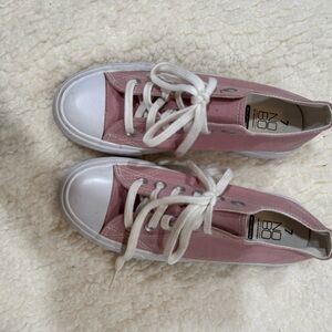 No Boundaries Pink and White Lace-Up Sneakers